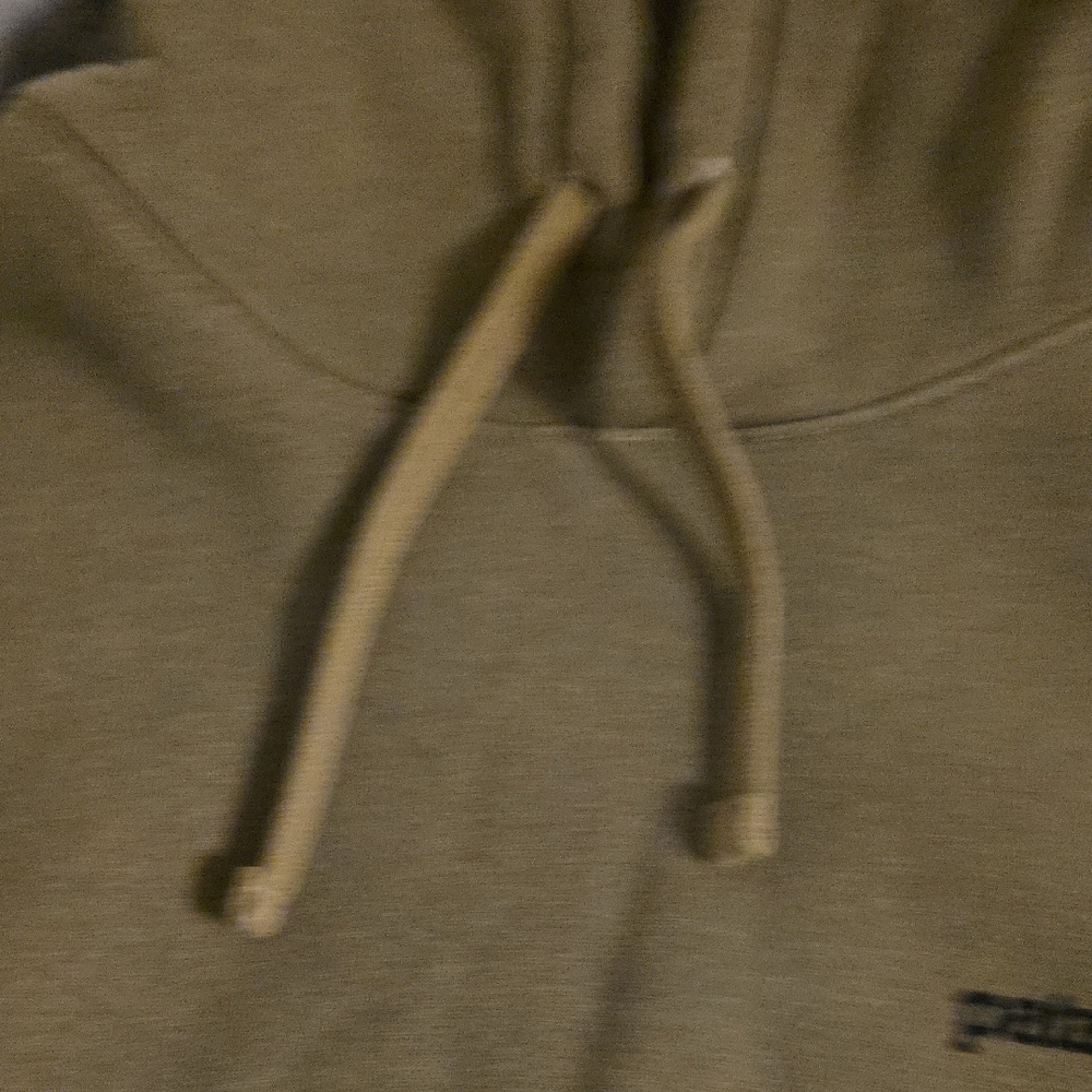 Patagonia Men's Green Hoodie Sweater - Picture 5 of 8